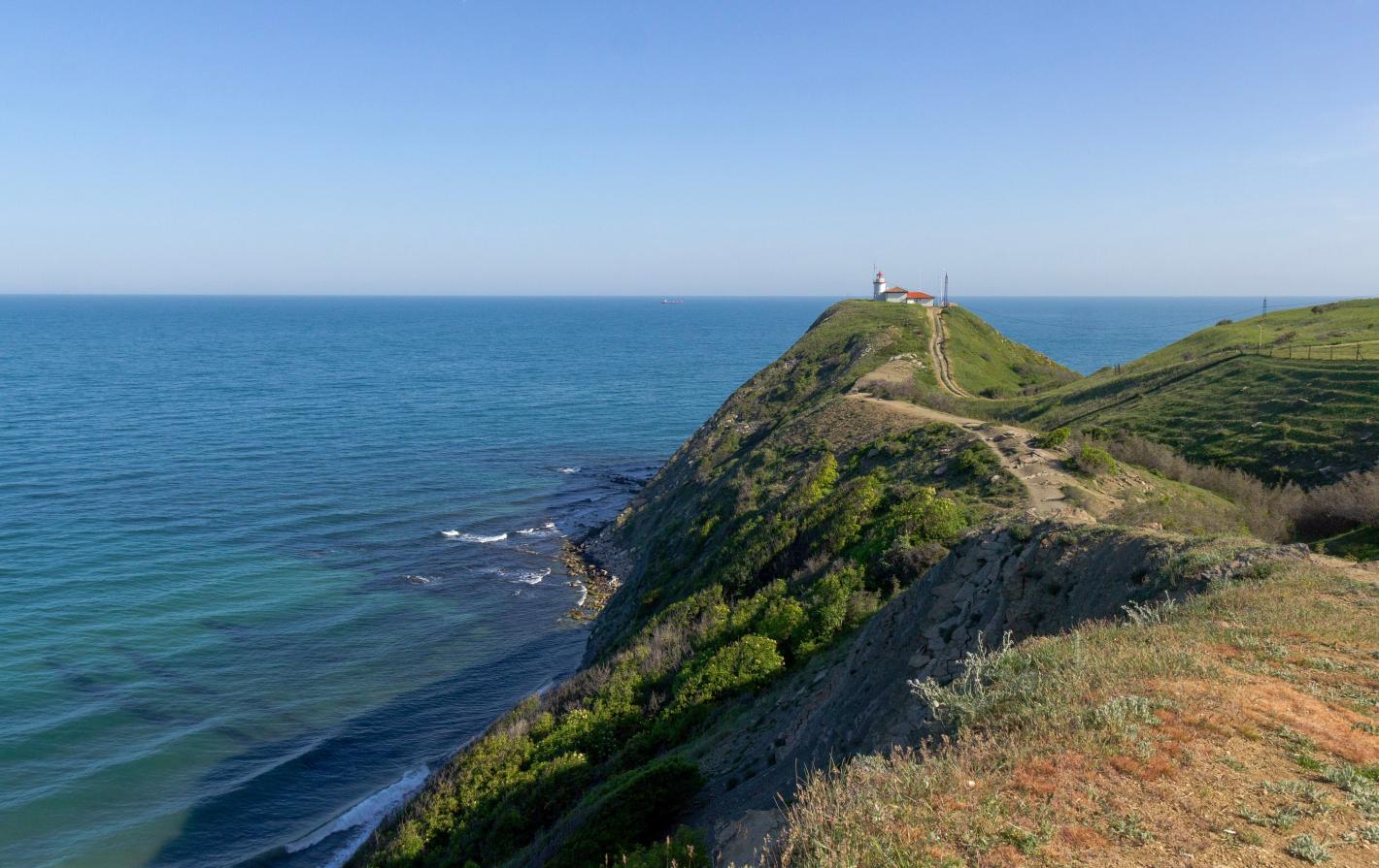Колко са носовете на Черно море в България?