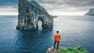 Плащаш, за да се изгубиш: Новата туристическа мода, която побърка Европа, но има 1 желязно правило!