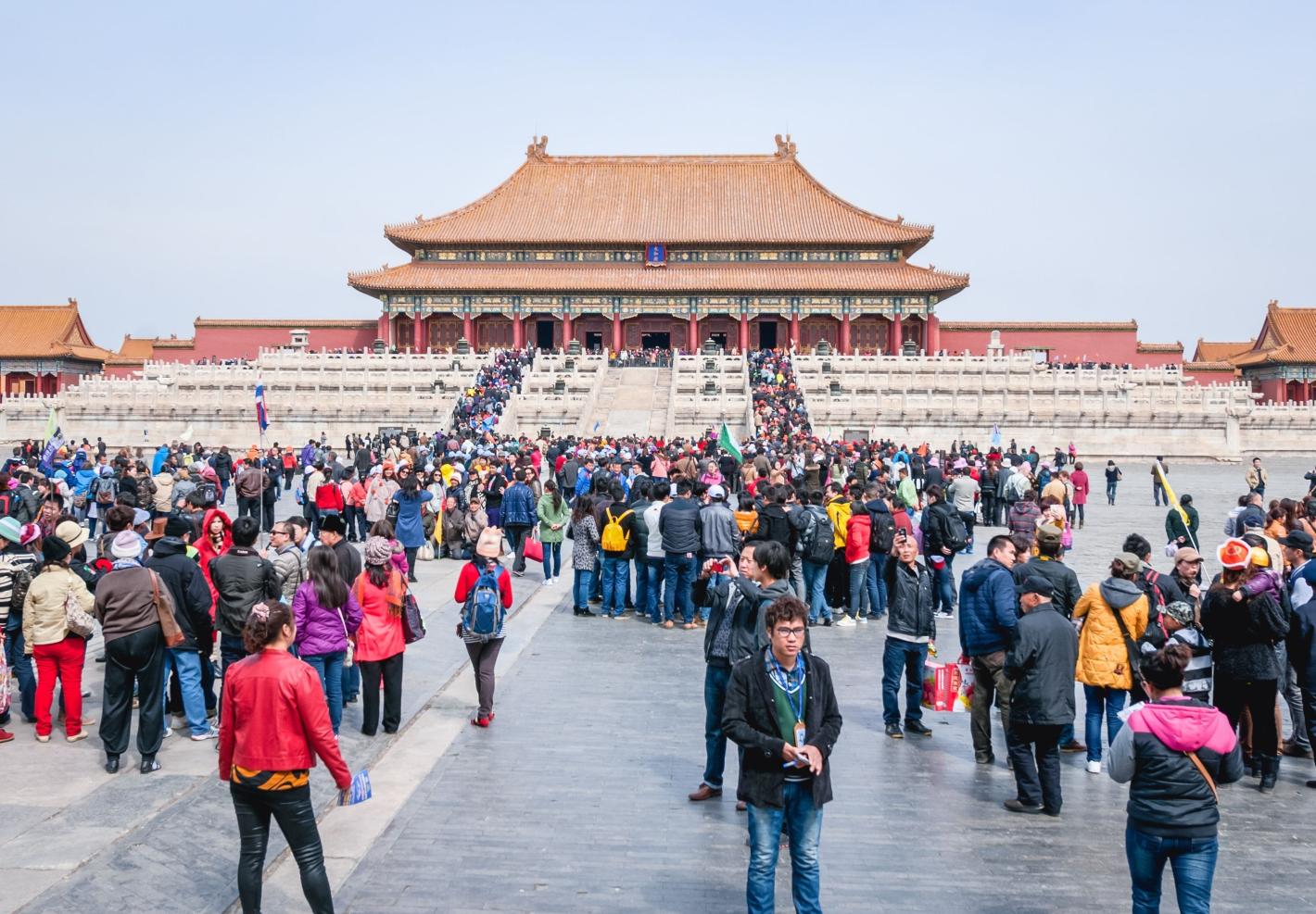 Планирате пътуване до Китай? Отпаднаха визите за 74 държави