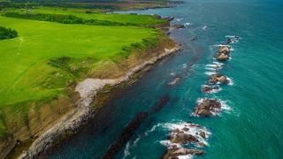 „Дарданелите“ край Варвара – тайното царство на скали, рифове и кристални води