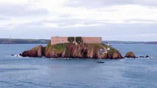 Мечтан проект: превърнаха изоставена крепост от 19-и век в парти остров