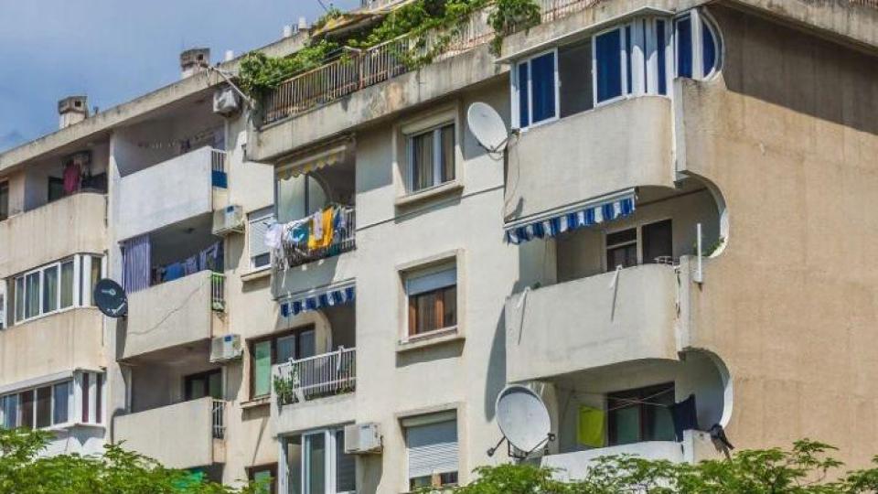 „Болни туристи“: Кристиан отиде да почисти квартирата и откри нещо невероятно Видео