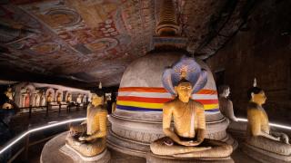 Пещерният храм Дамбула – Златното съкровище на Шри Ланка