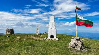 Българският връх, който свързва два свята СНИМКИ