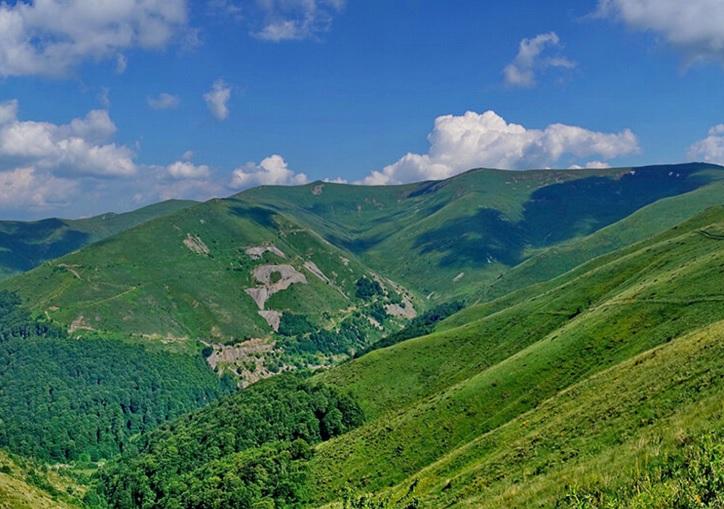 Българският връх, който свързва два свята СНИМКИ