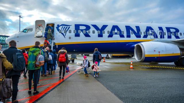 Ryanair засрамва пътници, които нарушават неписано правило по време на полети