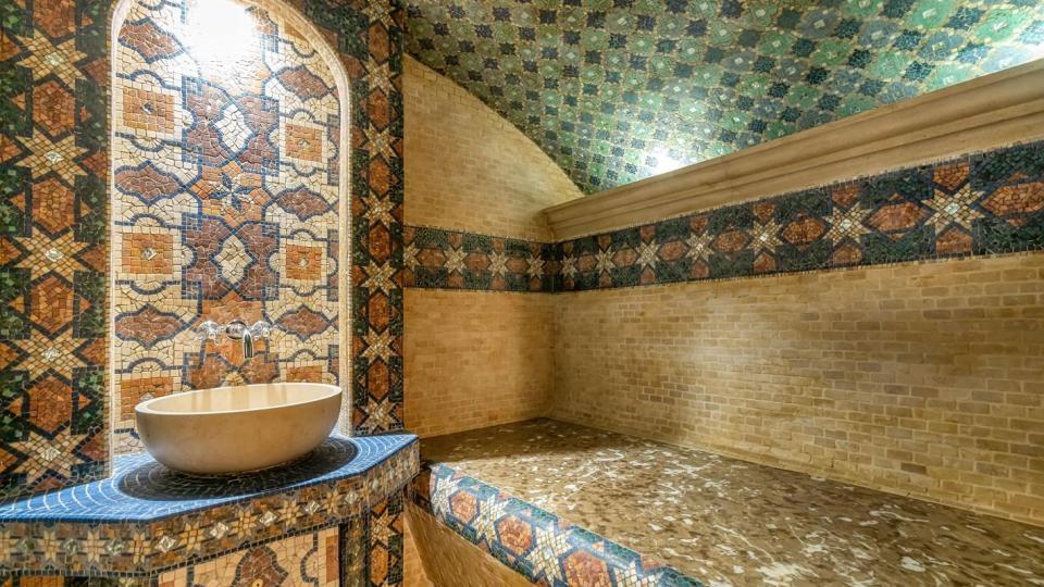 Какво всъщност се случва зад стените на истанбулските хамами