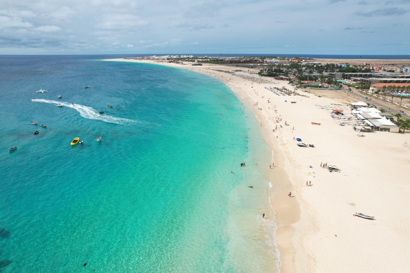 10-те най-горещи места за почивка през ноември: температурите никога не падат под 21°C