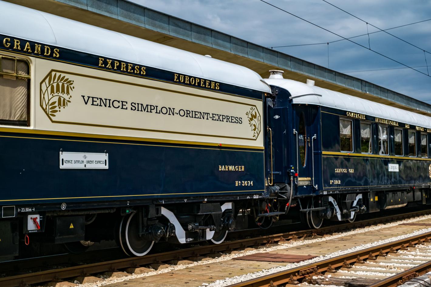 Легендарният Orient Express тръгва по нов луксозен маршрут от Париж до Амалфийското крайбрежие