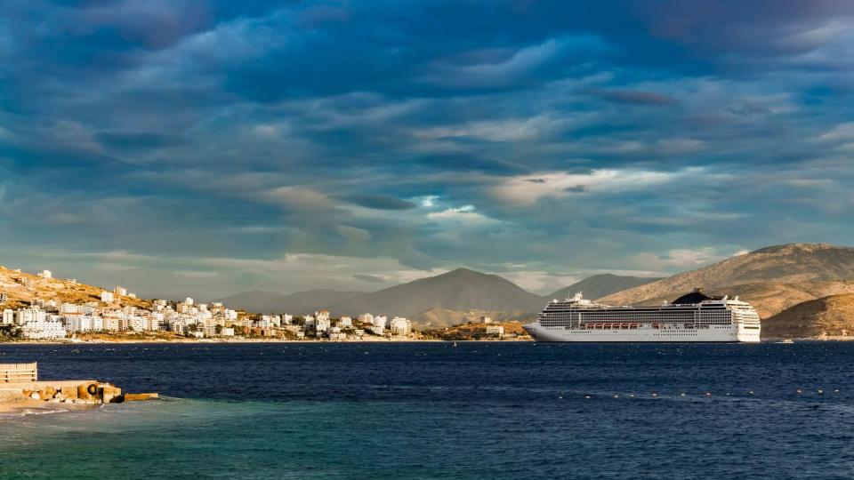 Албанското пристанище, което е магнит за круизите