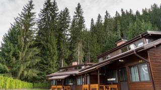 Почивка край "Доспат": клиентите могат да плащат в лева цяла 2026 г.