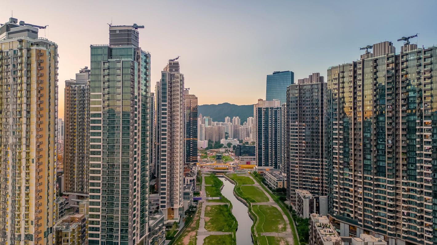 Беше най-страшното летище в света - в какво го превърнаха