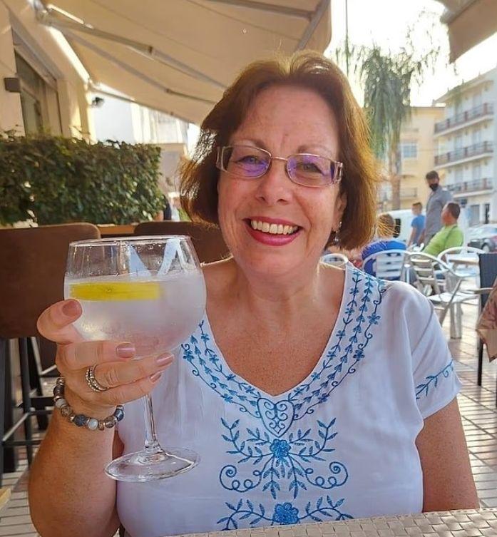 EasyJet под обстрел: Семейство вкара мъртва баба в самолет, излъгаха, че спи