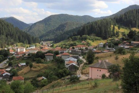 Село Бабяк – „Малката Швейцария“ на Родопите, където младите остават