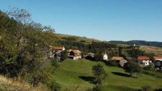 Село Бабяк – „Малката Швейцария“ на Родопите, където младите остават