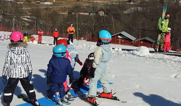 Френски курорт пуска напълно безплатно каране на ски