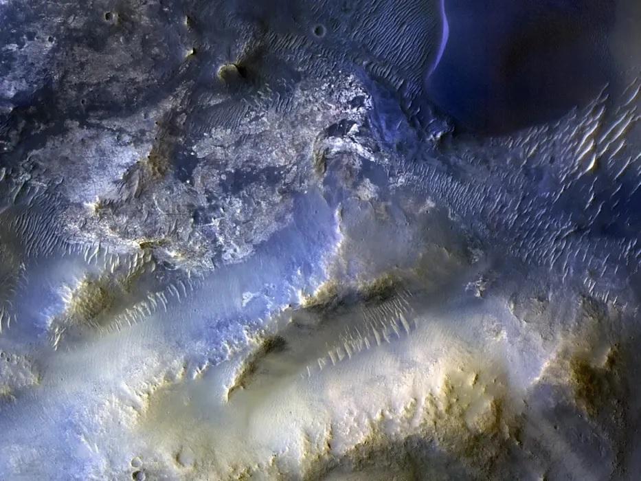 НАСА показа своята 100 000-тна снимка на повърхността на Марс
