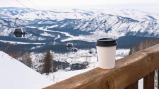 Кафе, супа и картофи - какви са цените в зимните курорти у нас и в Алпите
