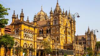 Най-впечатляващата гара в света - като палат е