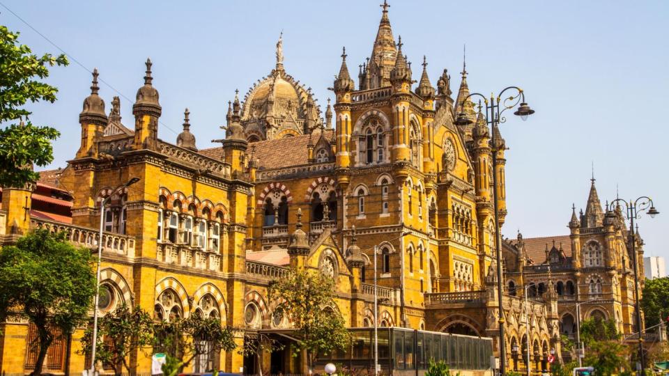 Най-впечатляващата гара в света - като палат е