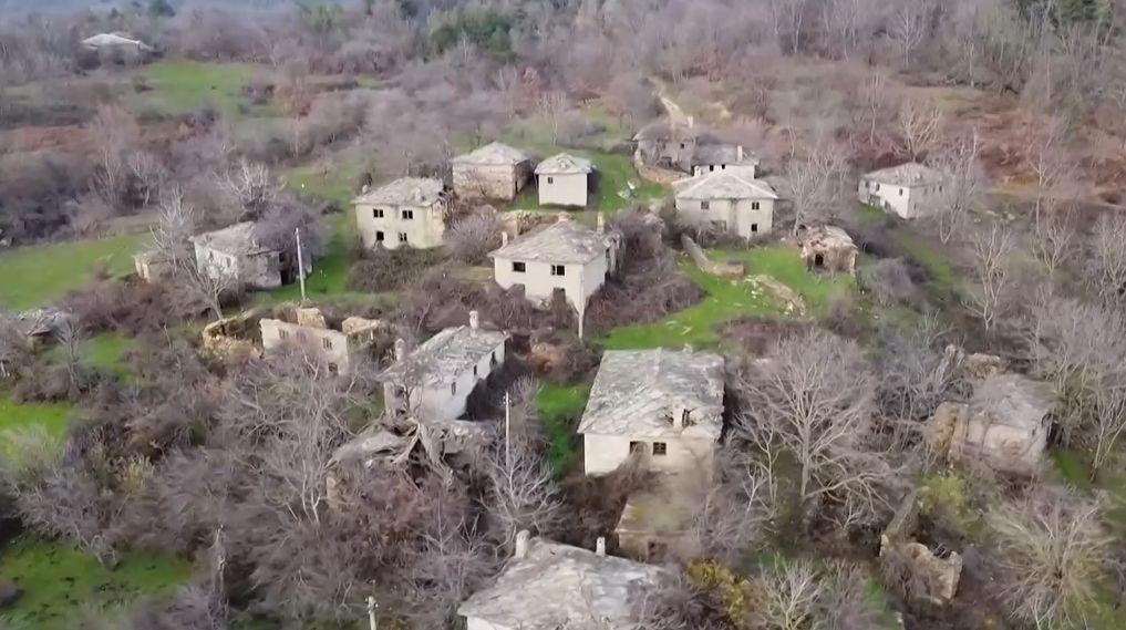 "Титаник" възкресява българско село с двама жители