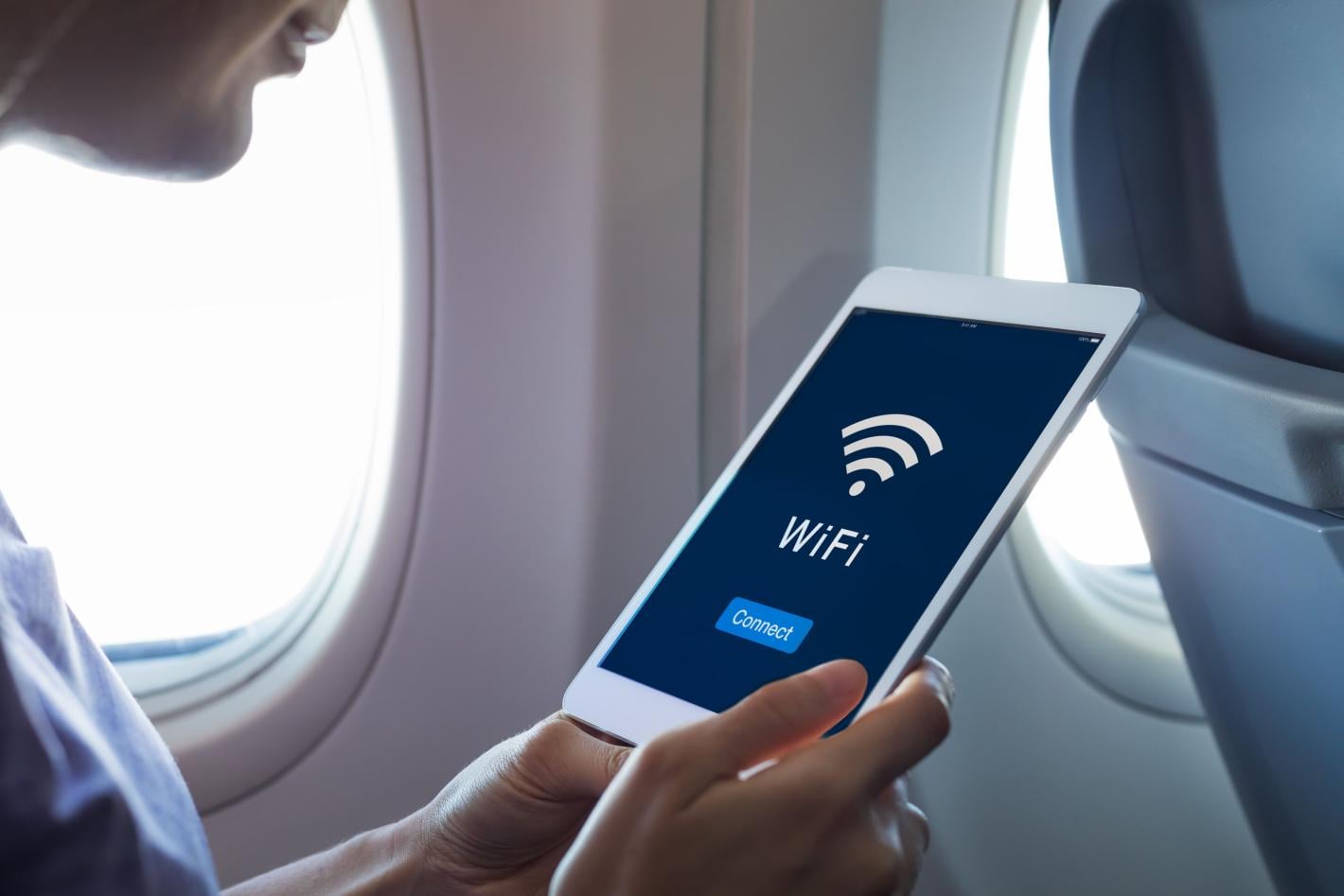 Тази авиокомпания пуска безплатен Wi-Fi на всички европейски полети от този месец