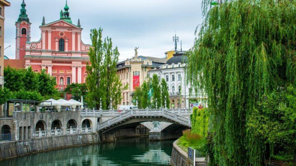 Сбогом, клаксони! 7 магически места в Европа, където колите са забранени
