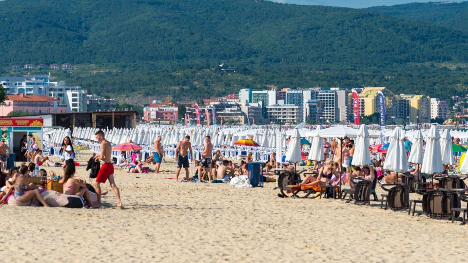 Войната в Близкия Изток удря туризма на България