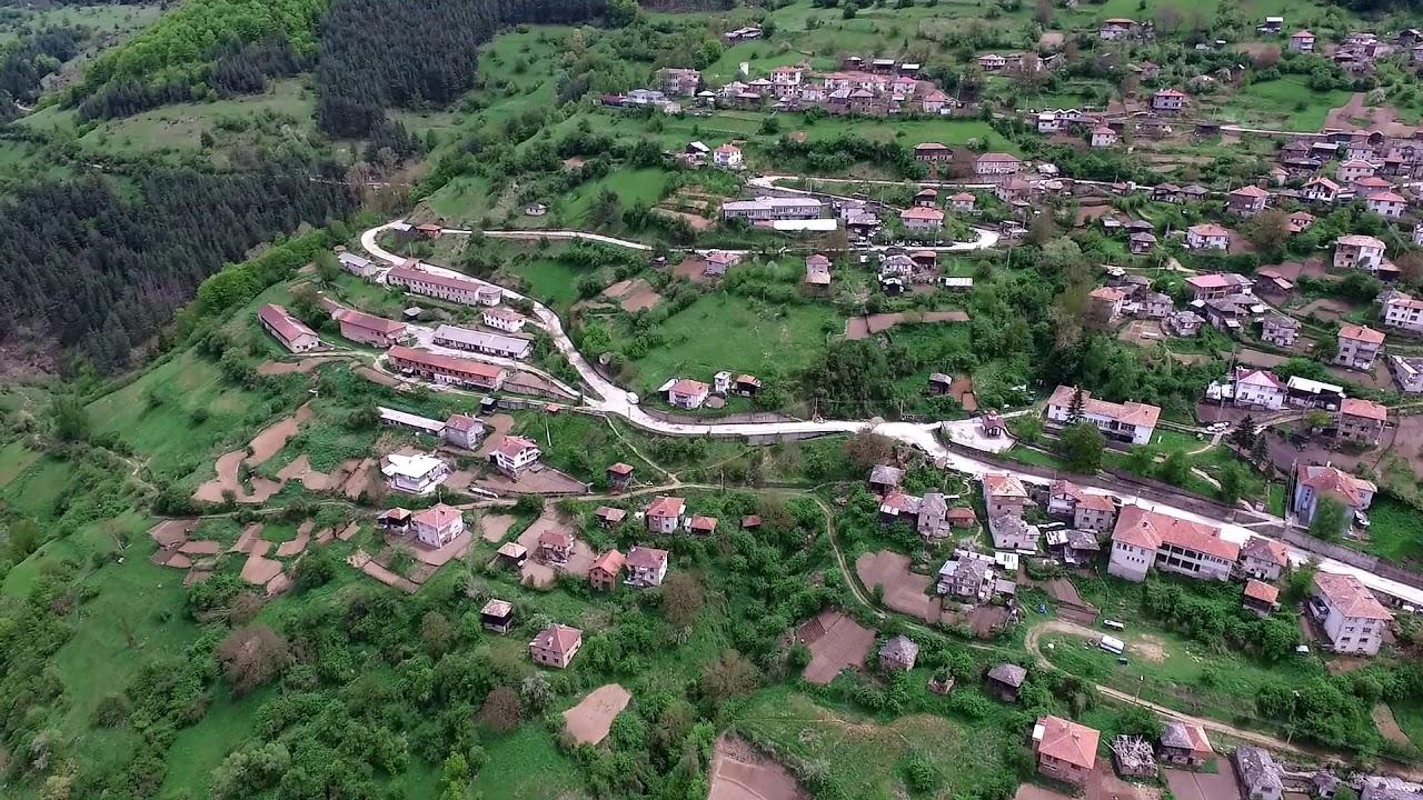 Минерална вода със 76°С блика край родопското село Брезе