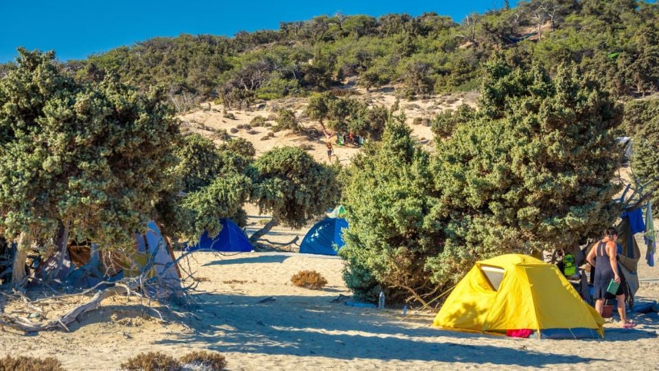 Свободно къмпингуване в Гърция: Туристите са застрашени от глоби до 3000 евро и арест