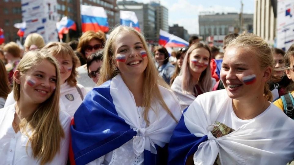 Ирландец описа руските жени като микс между силен тигър и нежна роза