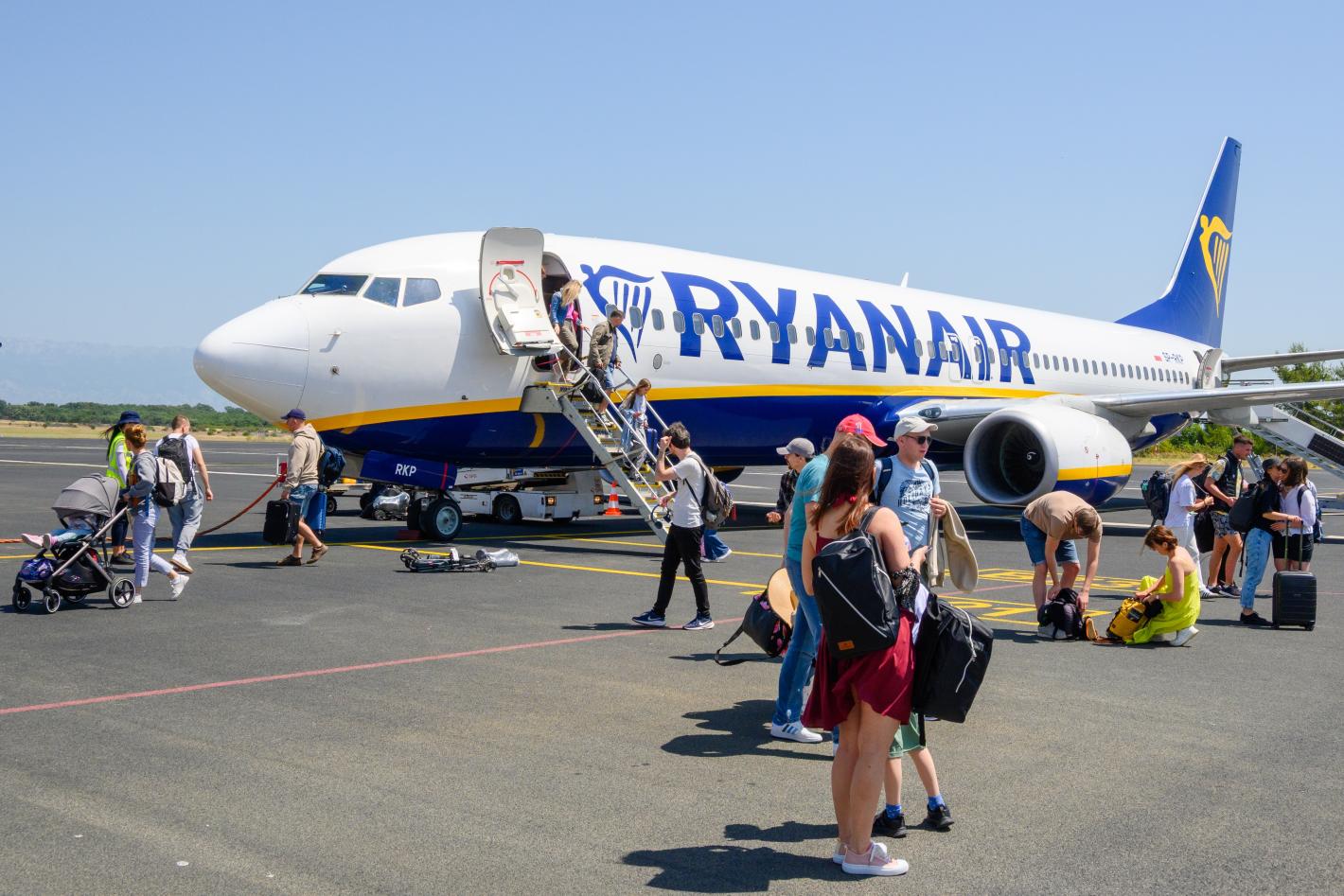 Ryanair: Туристически сайтове надуват цените до 109% над официалните