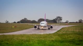 Wizz Air пуска специални полети за европейските футболни турнири и топ маратони