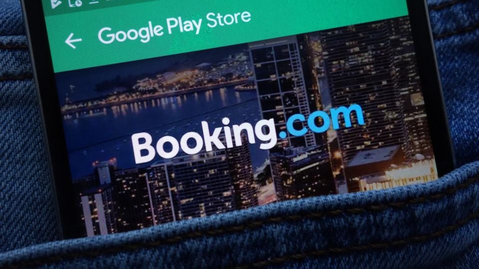 Разследват Booking.com за фалшиви обяви
