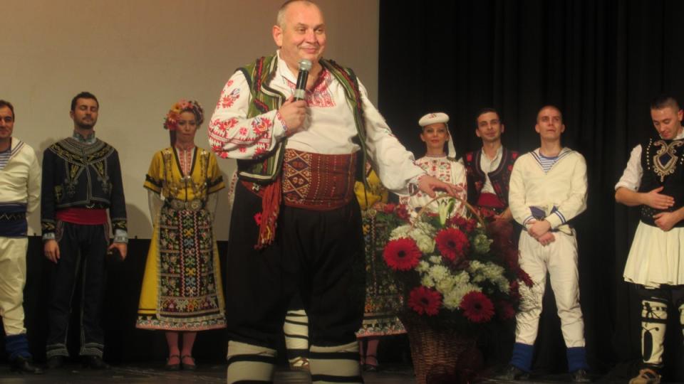 Христо Димитров:  Бях пред фалит, но успях да спася ансамбъл „Българе“