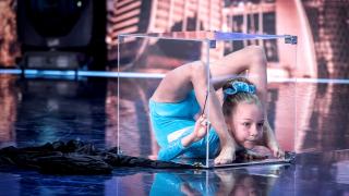 8-годишна акробатка с артрит призна, че в "България търси талант"...