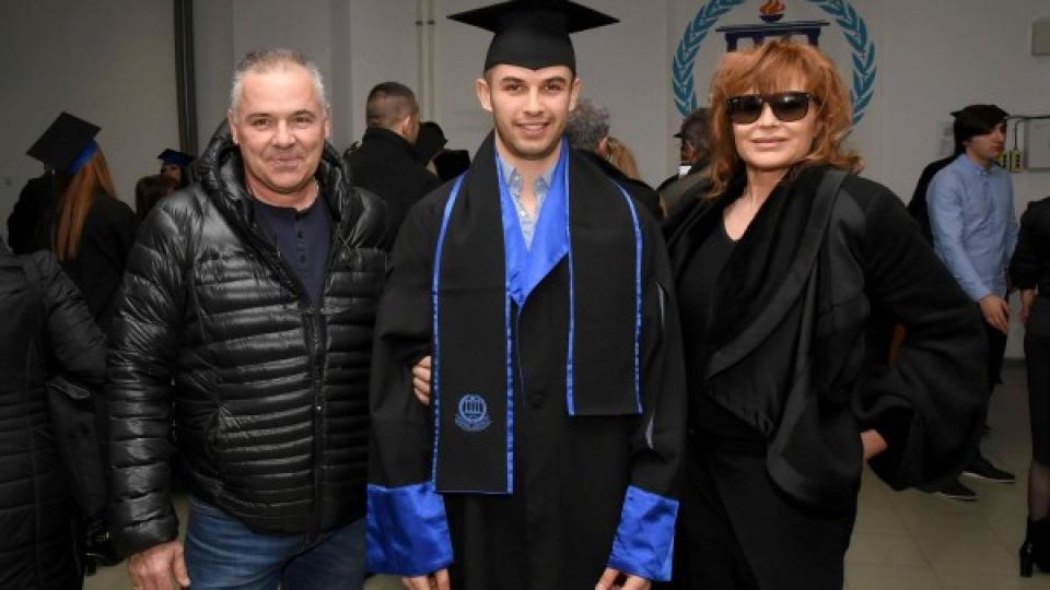 Още едно бебе в семейството на Аня Пенчева СНИМКА