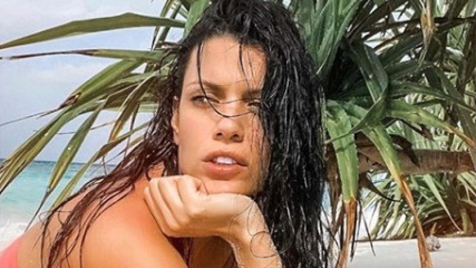 Ралица Паскалева подпали социалните мрежи със СНИМКИ 18+