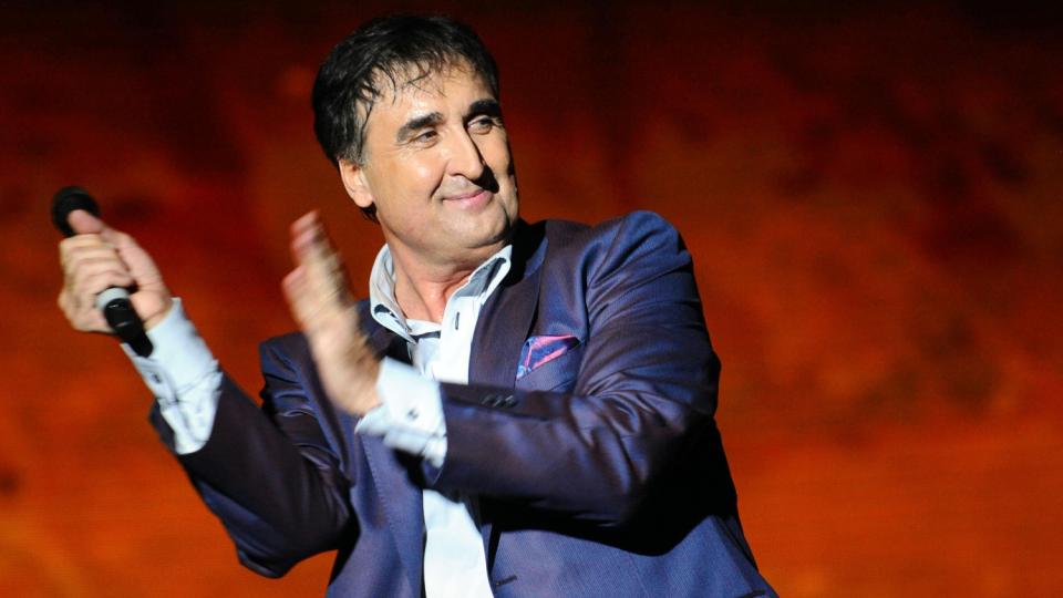 Жестока гавра със СНИМКА на Веселин Маринов от младите му години подпали мрежата