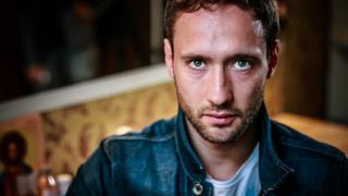 Вижте с какъв мощен звяр за 50 бона се обзаведе Дарин Ангелов СНИМКА