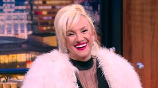 Синът на Сашка Васева я притиска, певицата отказва да се подчини