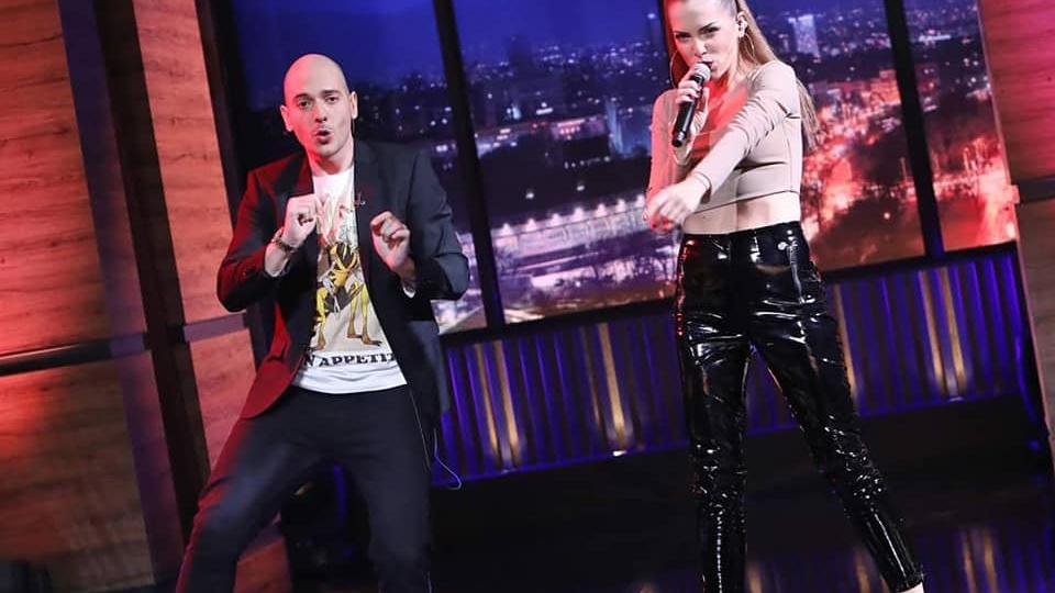 Певицата от "Шоуто на Цитиридис" му би шута, защото...