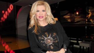 Нелина скочи на Кацаров: Баща ми си замина за часове! Хората мрат като кучета, слезте на земята!