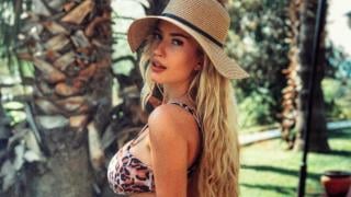 Тита се пусна за последно от плажа и съблазни с форми ВИДЕО 18+