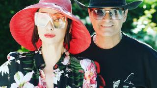 Вместо да извадят очи, изписаха вежди на "Ритон" преди концерта в НДК СНИМКИ