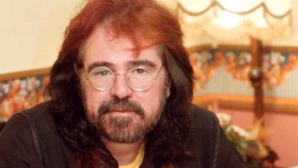 Синът на Чочо Владовски се завърна в България и призна...