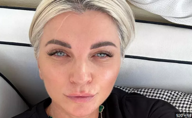 Шеф Силвена Роу нагорещи от леглото: Вика превъзбудено... ВИДЕО