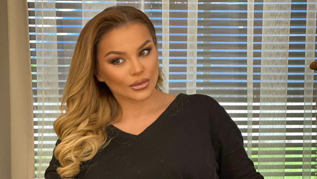 Деси Слава разкри шокираща тайна за смъртта на бизнес партньора си, който я завлякъл с 500 бона ВИДЕО