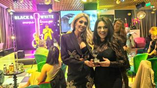 Няма да повярвате какво направиха Рени и Джулиана Гани на сцената на светско събитие СНИМКИ