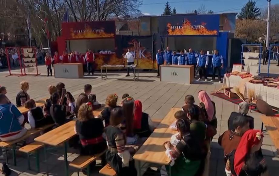 Кюлоти и пеньоари представиха в "Хелс Китчън" СНИМКИ